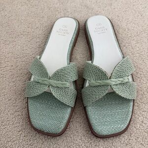 Oasis Society butterfly sandals